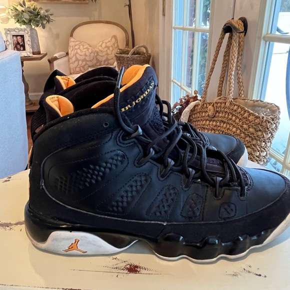 Retro Air Jordan 9's Black Size 4y